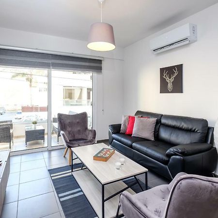 Apartmán Book Me Now Central Flat Larnaca Exteriér fotografie