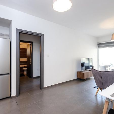 Apartmán Book Me Now Central Flat Larnaca Exteriér fotografie