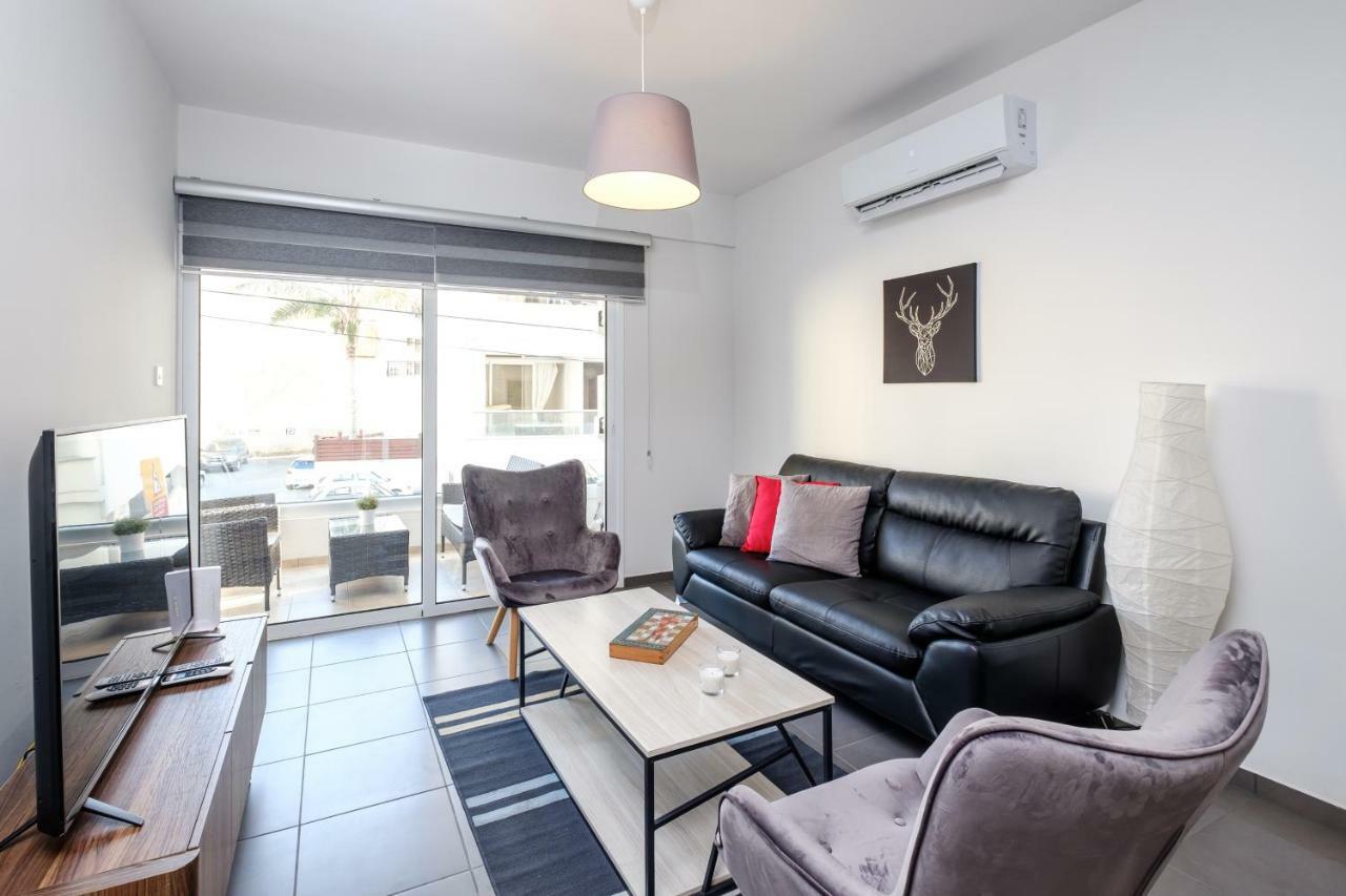 Apartmán Book Me Now Central Flat Larnaca Exteriér fotografie