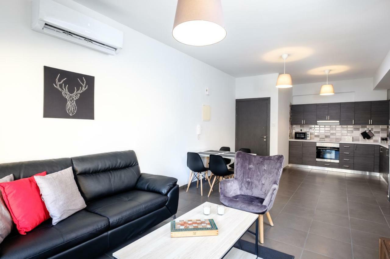 Apartmán Book Me Now Central Flat Larnaca Exteriér fotografie